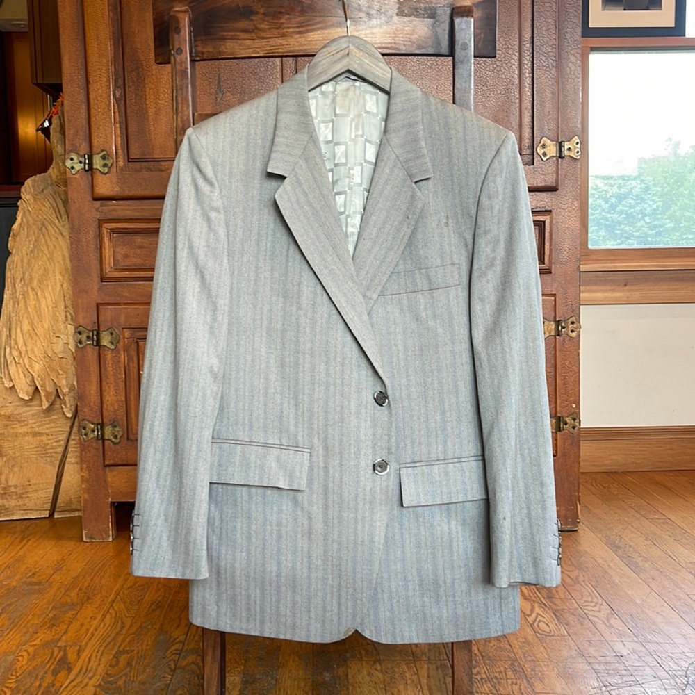 Men’s Silver Jacket from Louis Roth by Sy Devore (Medium)